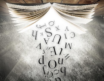 Un livre d’où jaillissent des lettres. Elles semble être en désordre. Mais elles ont un pouvoir